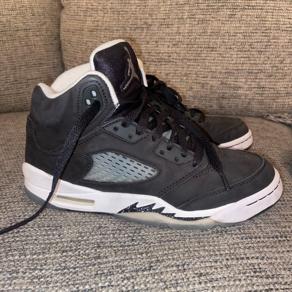 Black Jordans